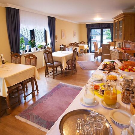 Wein & Gastehaus Hermeshof Hotell Trittenheim Eksteriør bilde